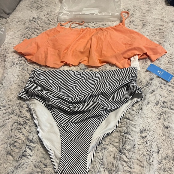 Women Bathing Suits - Picture 2 of 11